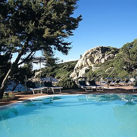 Отель Grand Smeraldo Байя Сардиния
