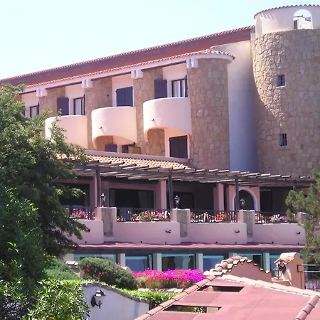 Grand Smeraldo 4* Байя Сардиния