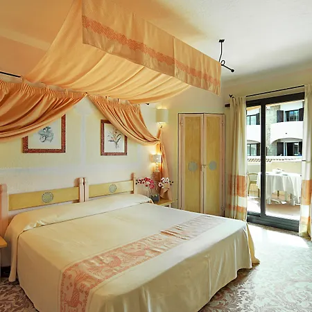 Grand Smeraldo Отель