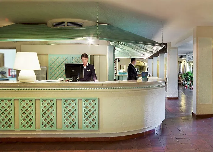 Grand Smeraldo Szálloda 4*