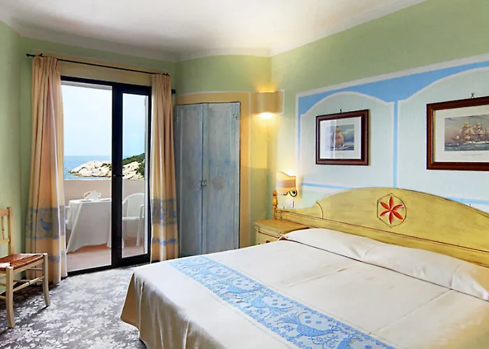 Szálloda Grand Smeraldo Baja Sardinia